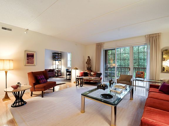 3rd image of 950 Augusta Way APT 207