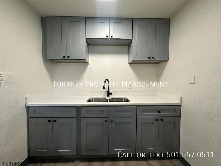 904 W 25th St #4 — Photo 6