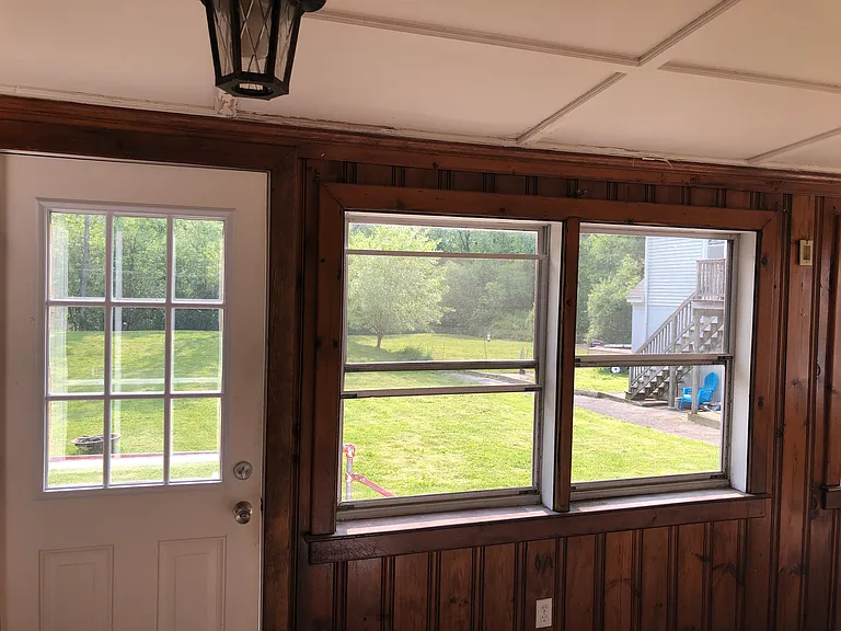 410 Sanford Rd — Photo 23