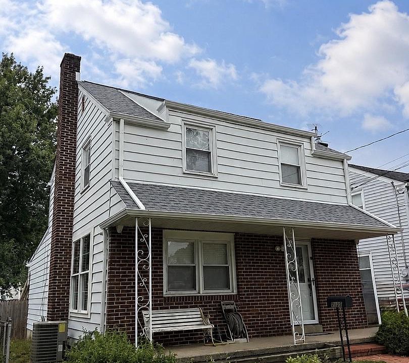 1st image of 2135 Hillcrest Ave