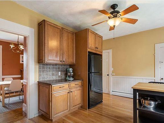 Dining room / working space 1