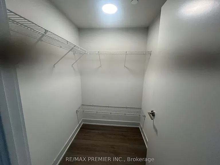 8 Cumberland St #3506 — Photo 21