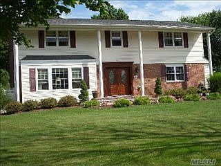 5th image of 4 Wintergreen Dr W