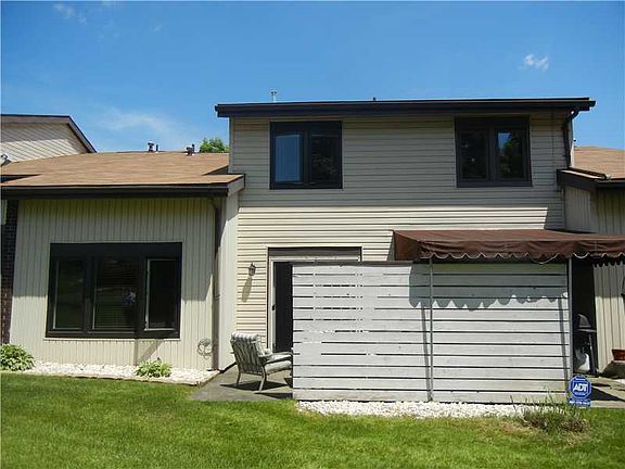 3rd image of 203 Alfred Pl #203