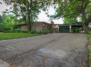 560 Vanderveen Dr, Mason, MI 48854