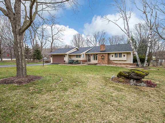 2nd image of 1510 Valencia Dr