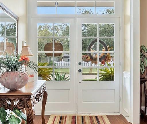 4th image of 111 Woodvale Creek Cir