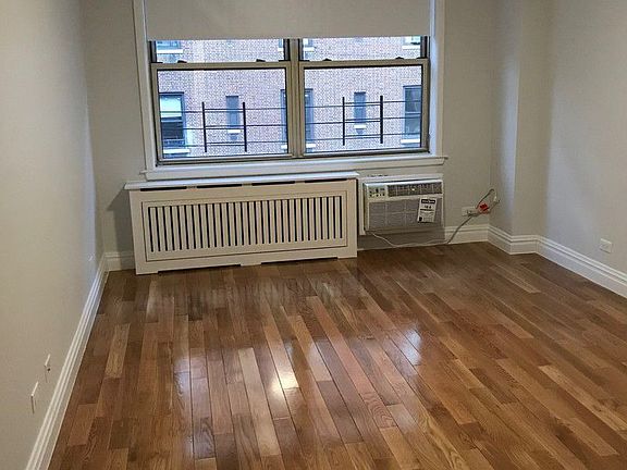 4th image of 210 W 89th St APT 11F