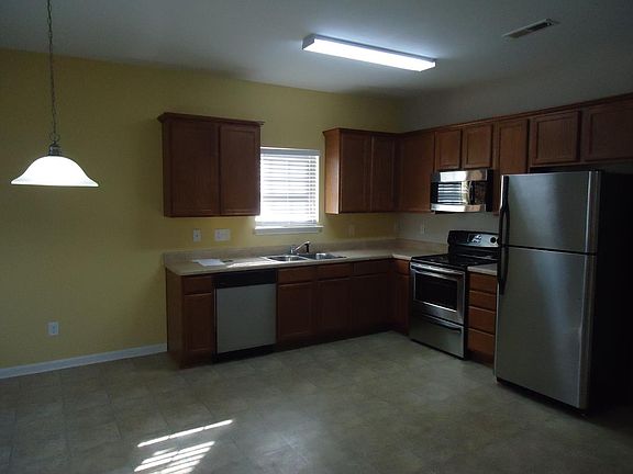 ktichen stainless steel appliances