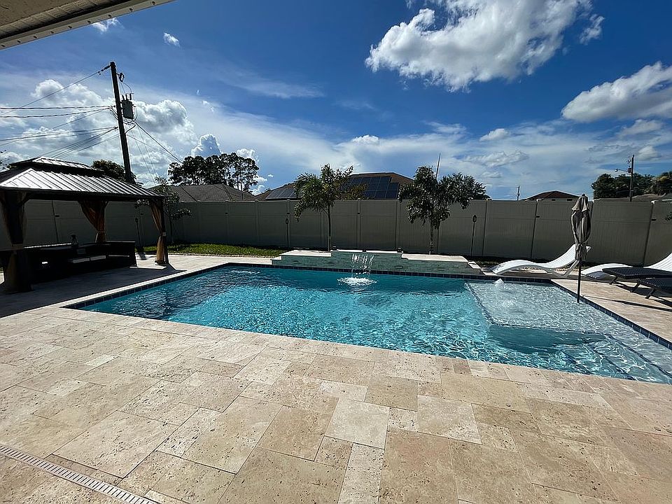 1st image of 2201 SW Abalon Cir