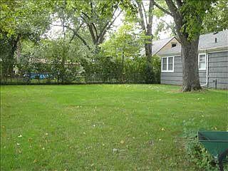 4th image of 130 Parker Ave