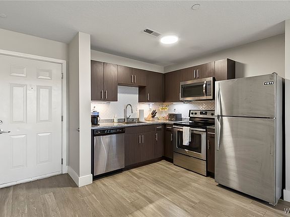3rd image of 680 6th Ave NE APT 5201