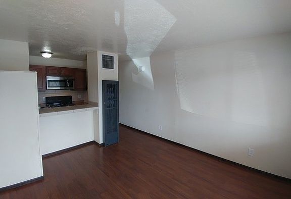 2nd image of 4211 Mesa Grande Pl SE APT 3