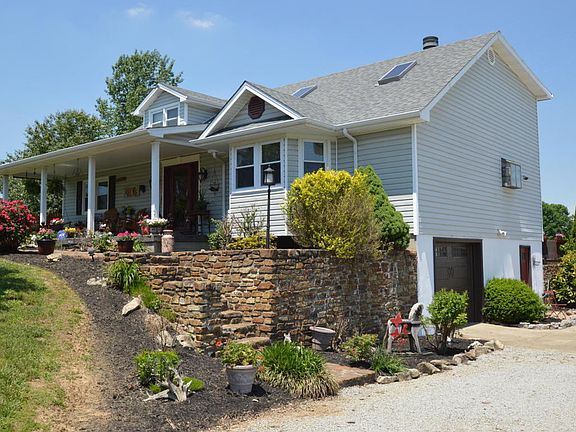 2nd image of 2795 Zoneton Rd