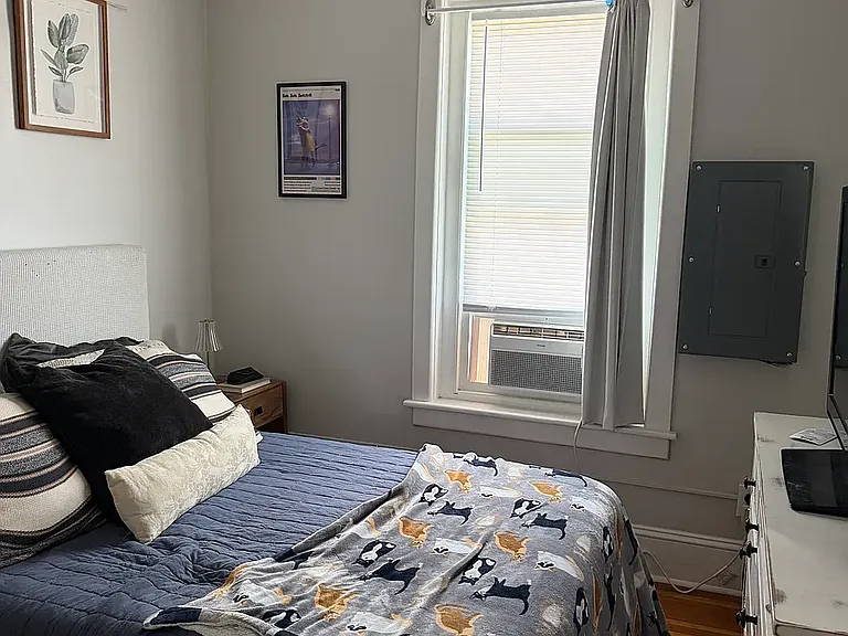 1030 Linden St #2 — Photo 9