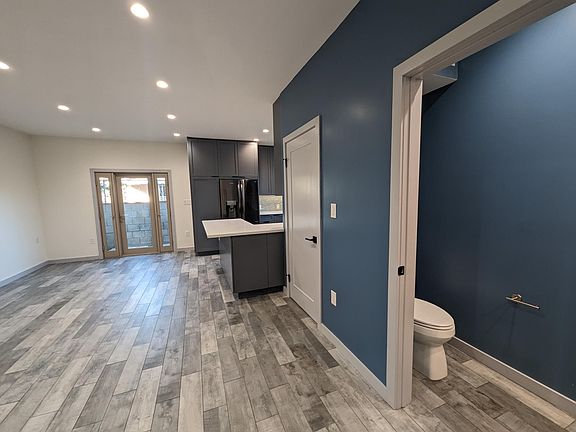 2nd image of 6672 Ampere Ave
