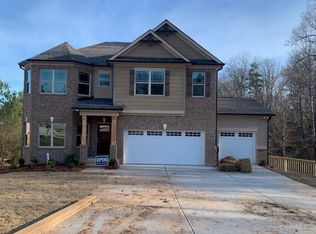 198 Lake Rockwell Dr, Winder, GA 30680