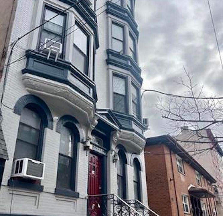 1st image of 219 Park Ave APT 6