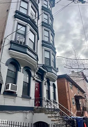219 Park Ave Photo 1