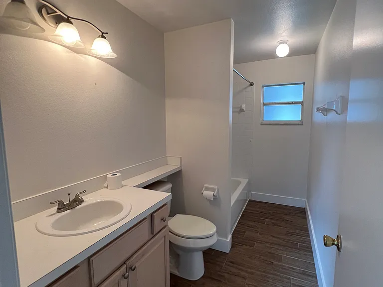 1330 Ravida Woods Dr — Photo 11