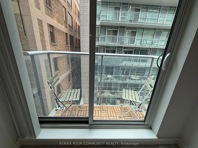 30 Nelson St #502 — Photo 16