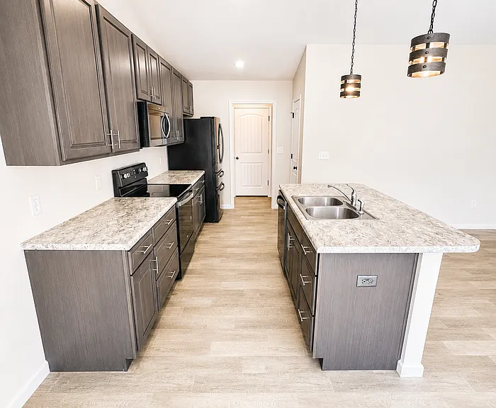 102 Doctrine Dr — Photo 4