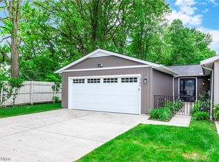 19299 Idlewood Trl, Strongsville, OH 44149