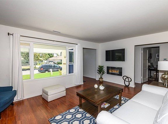 3rd image of 2626 Dalemead St