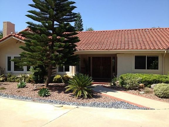 5th image of 1366 Orinda Pl