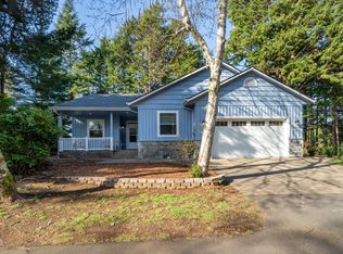 705 NW Highland Cir, Waldport, OR 97394