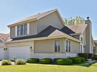 201 Hillcrest Ln, Steger, IL 60475