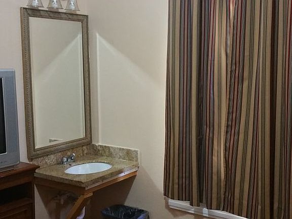3rd image of 2766 Mission St #216
