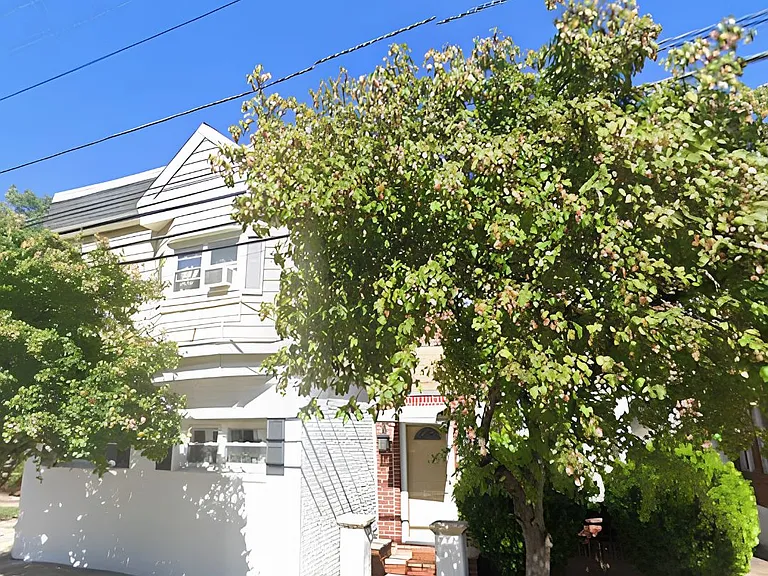118 Sheridan Ave #1 — Photo 8
