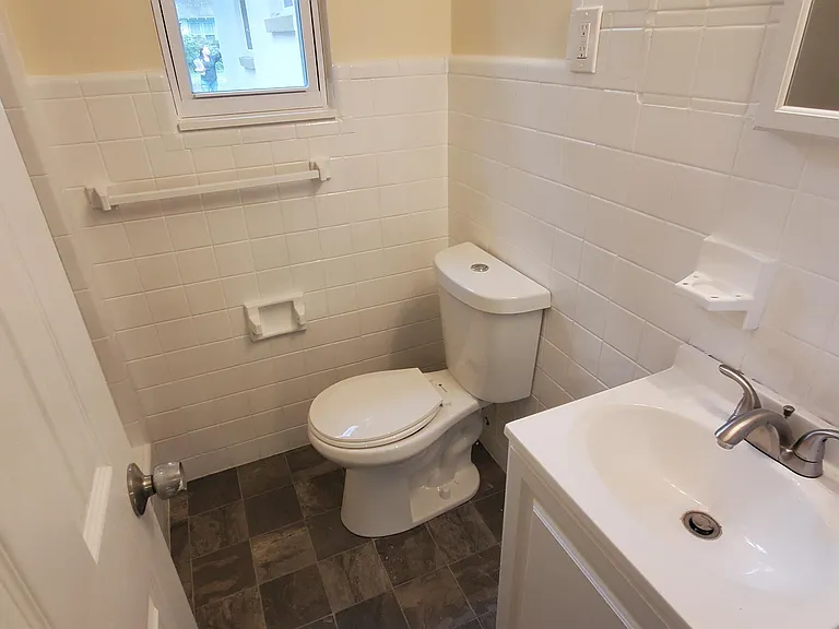 854 Allison St — Photo 20