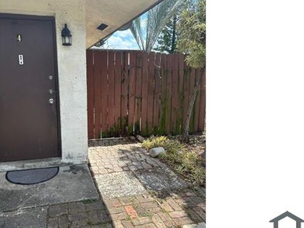 3109 NW 2nd Ter APT 4