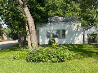 1824 16th Ave, Sterling, IL 61081