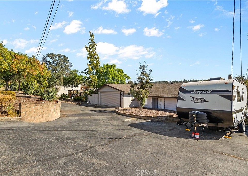 1st image of 116 Acacia Ave