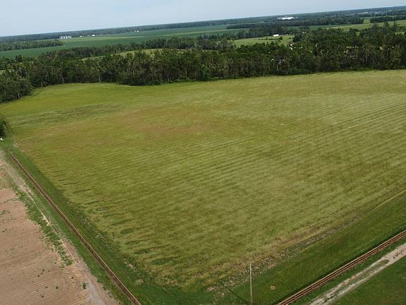 3rd image of 180 Simmons Rd