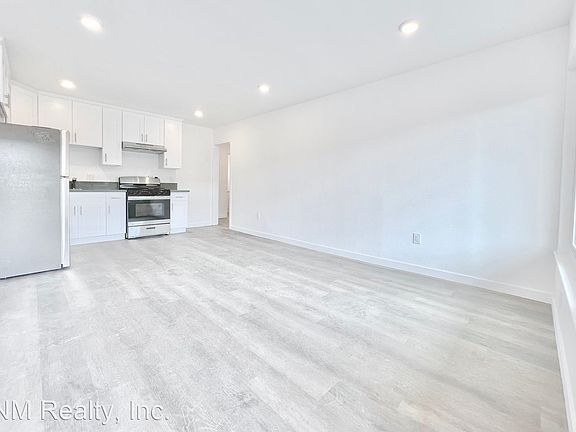 2nd image of 3930 Nicolet Ave #10