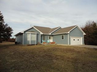 15889 Cedar Meadows Rd, Wamego, KS 66547