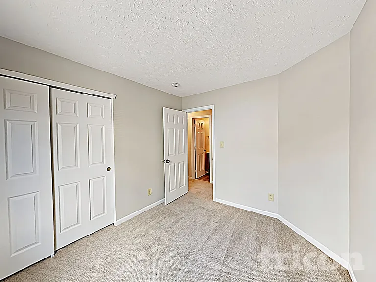 4830 Countrybrook Ct — Photo 17