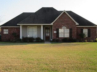 2749 Tioga Dr, Lake Charles, LA 70611
