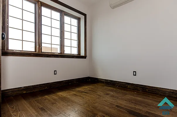 Rented by EXR | media 1