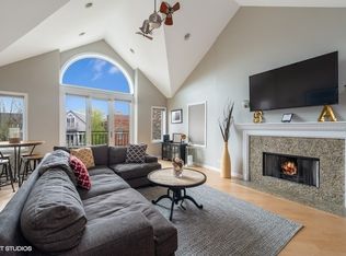 3404 N Seminary Ave APT 3, Chicago, IL 60657