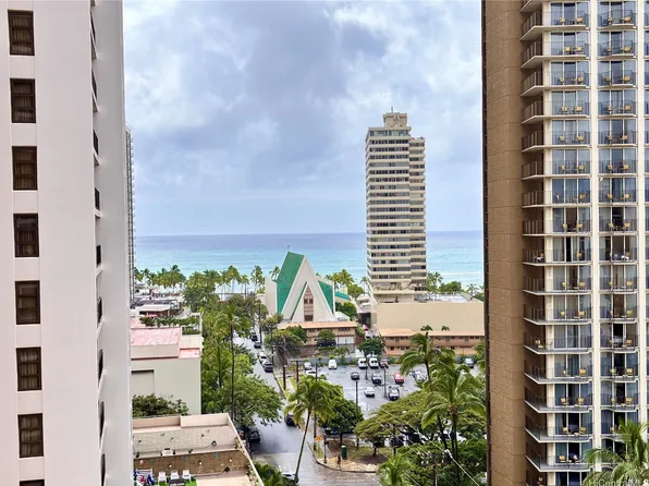 201 Ohua Ave #1402, Honolulu, HI 96815