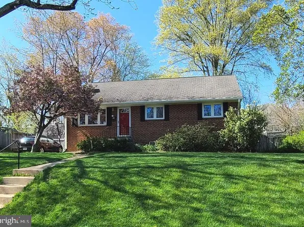 7126 Sanford Ct, Annandale, VA 22003
