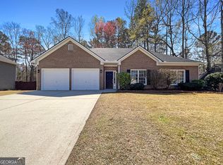 423 Legend Creek Ln, Douglasville, GA 30134