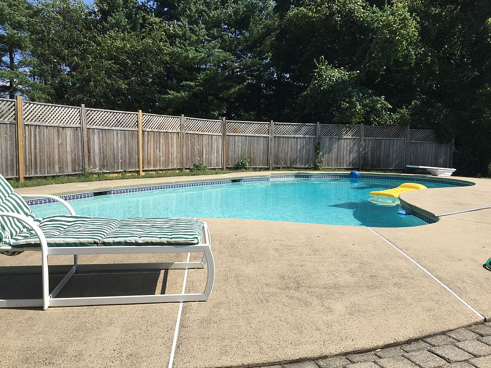2nd image of 2277 Sherrlyn Dr S