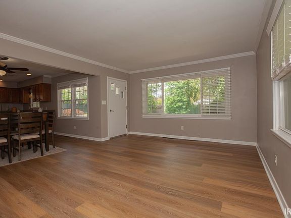 2nd image of 2510 Bement Ave
