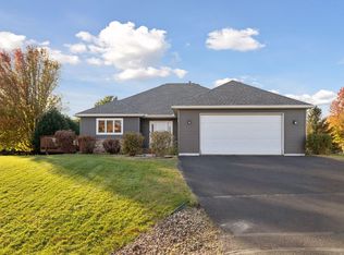 1325 Island View Dr, New Richmond, WI 54017